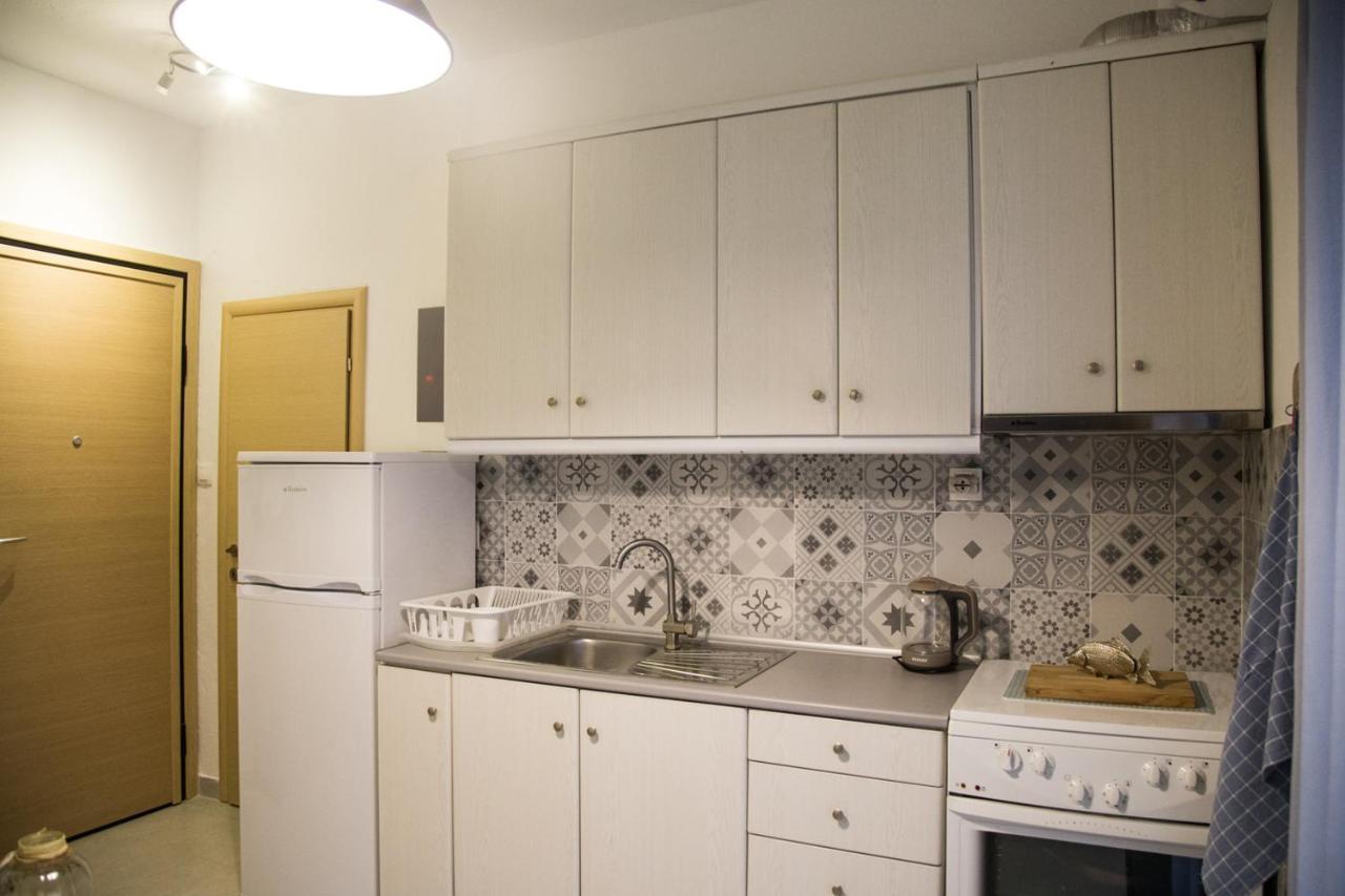 Grey Theros Apartments Паралия-Дионисиу Экстерьер фото